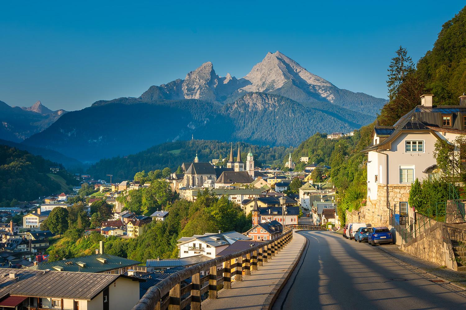 Blick auf Berchtesgaden und den Watzmann - Bayern
