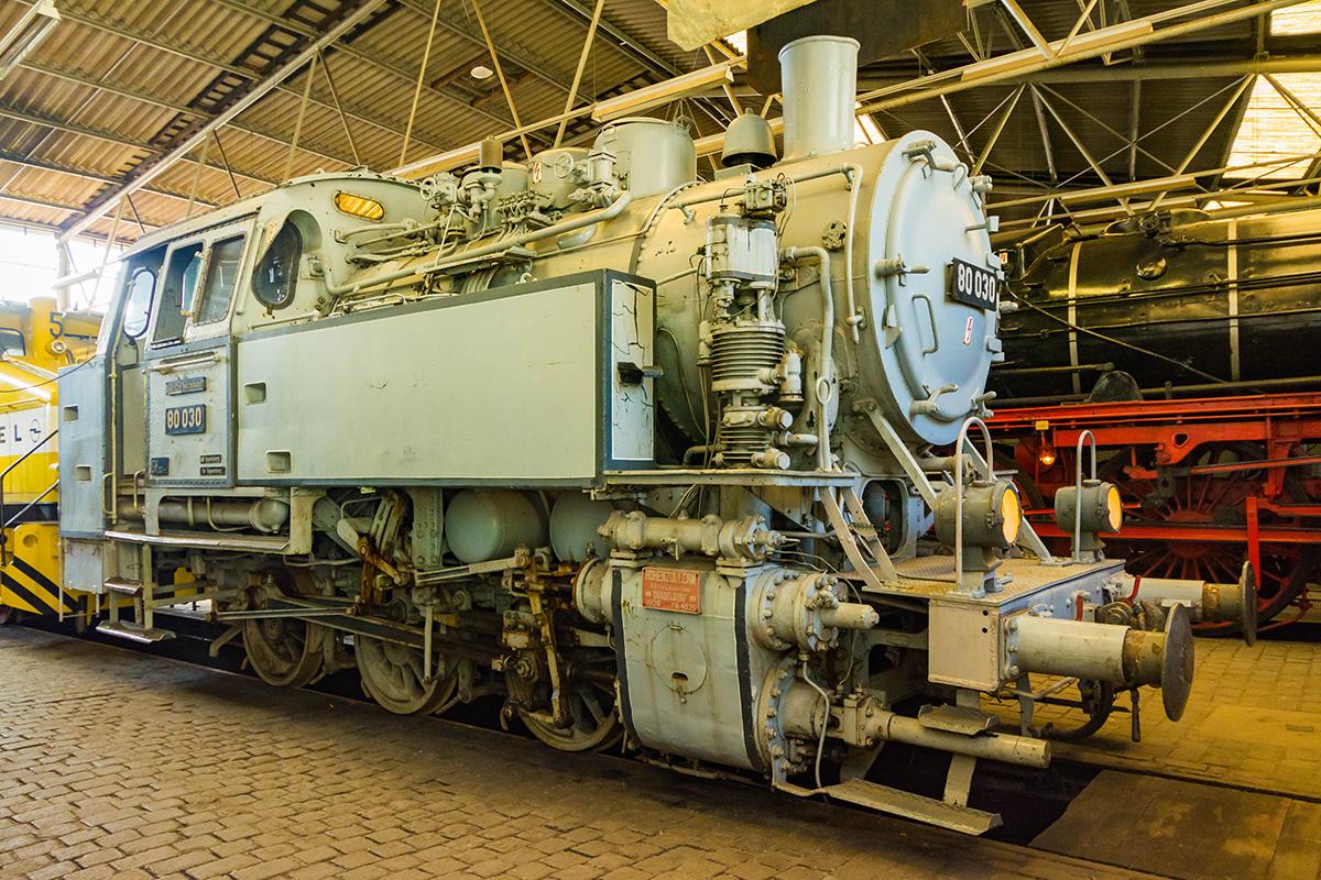 Dampflokomotive 80 030
