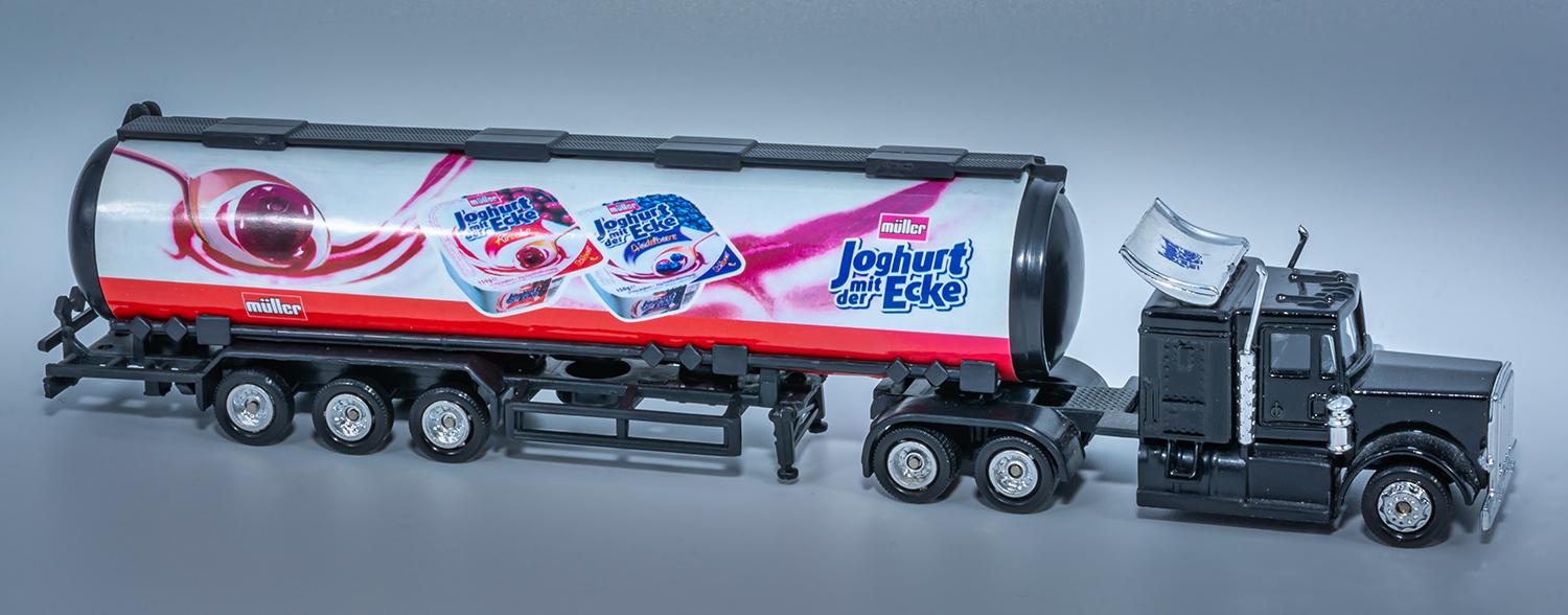 Der Joghurt mit der Ecke - Werbetruck