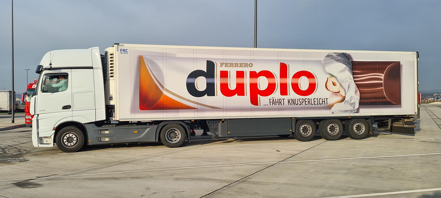 Die längste Praline - Mercedes Benz 1845