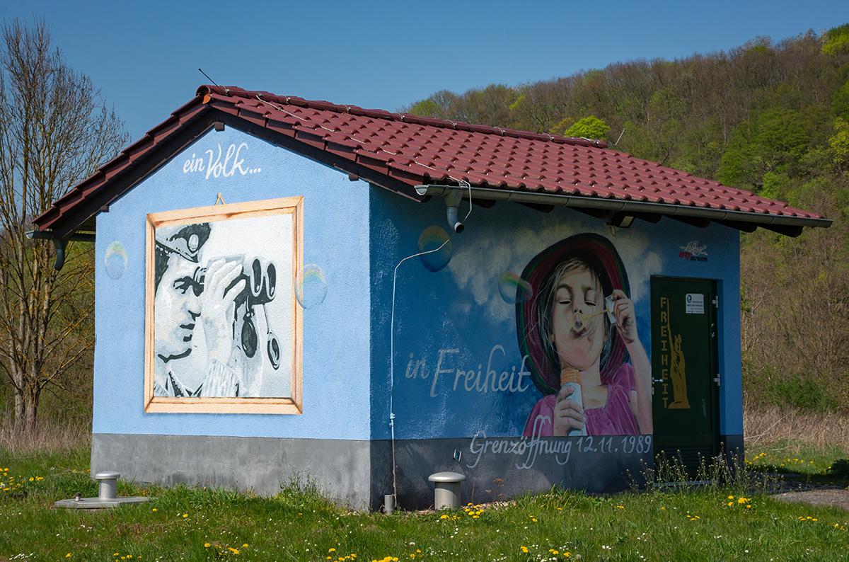 Ein Volk - Graffiti in Vacha (Thüringen)
