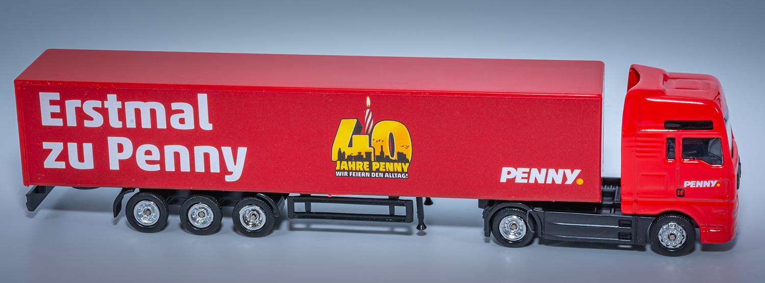 Erstmal zu Penny - Werbetruck