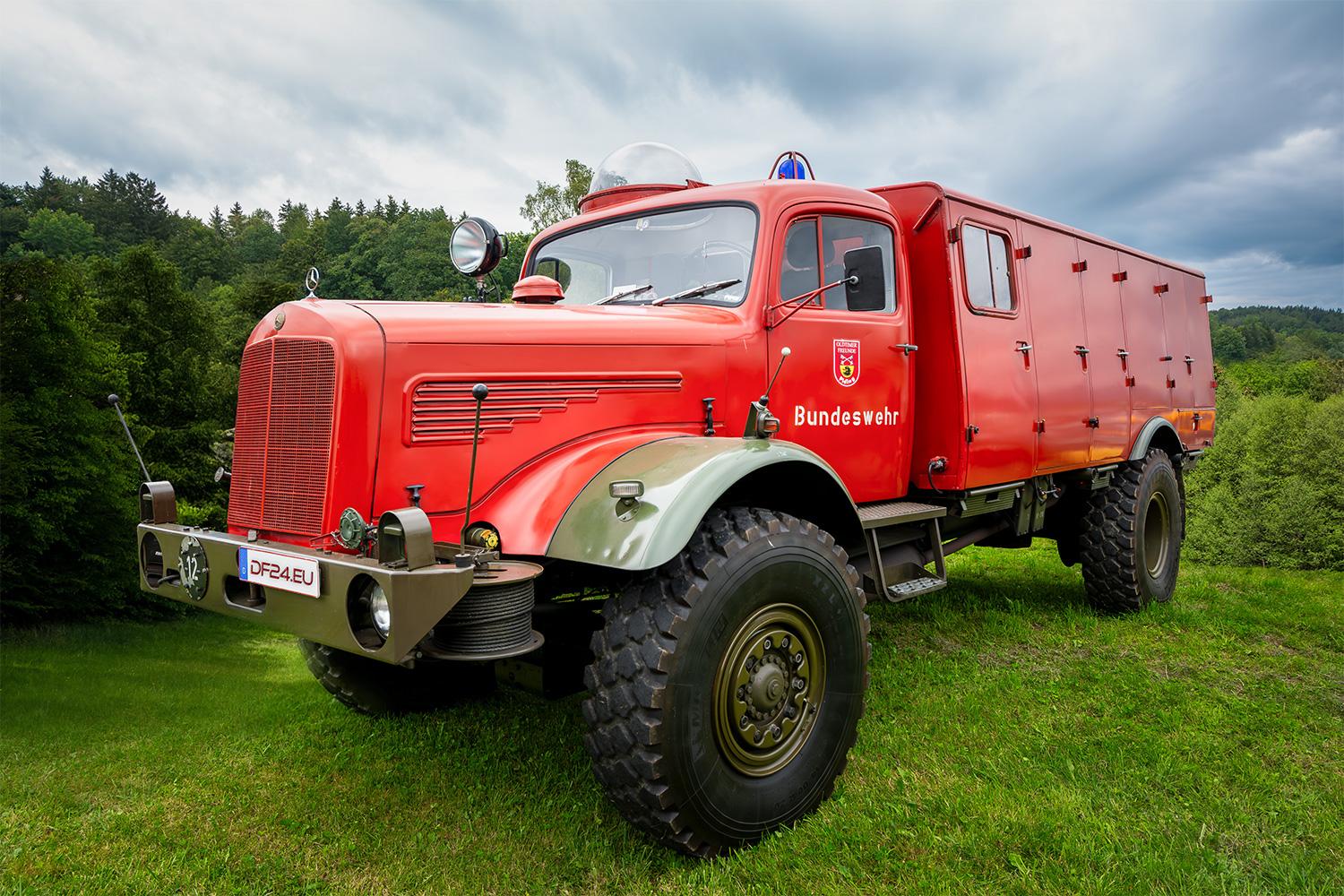 Feuerwehrfahrzeug - Mercedes-Benz LG 315