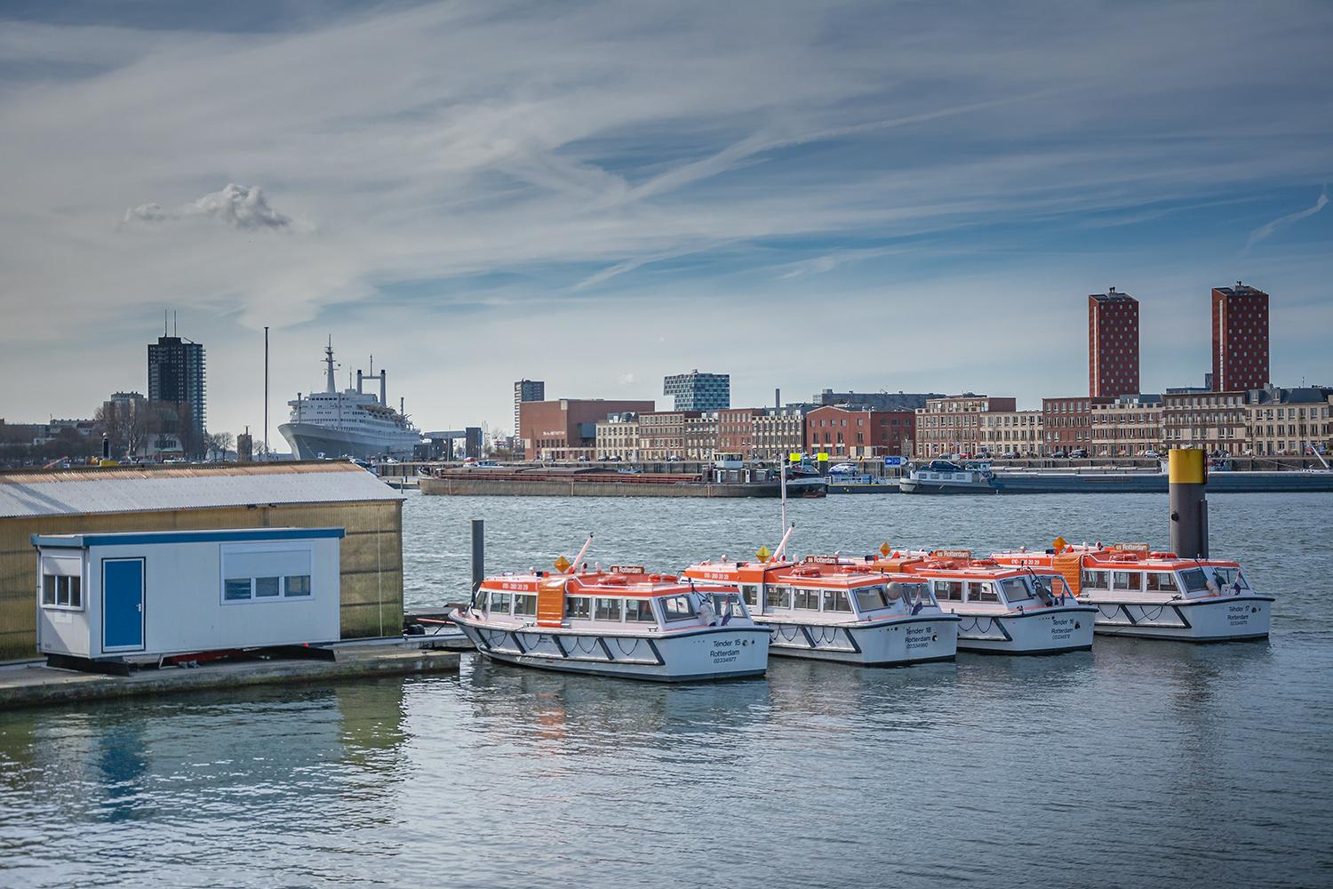 In Rotterdam vor Anker - Niederlande