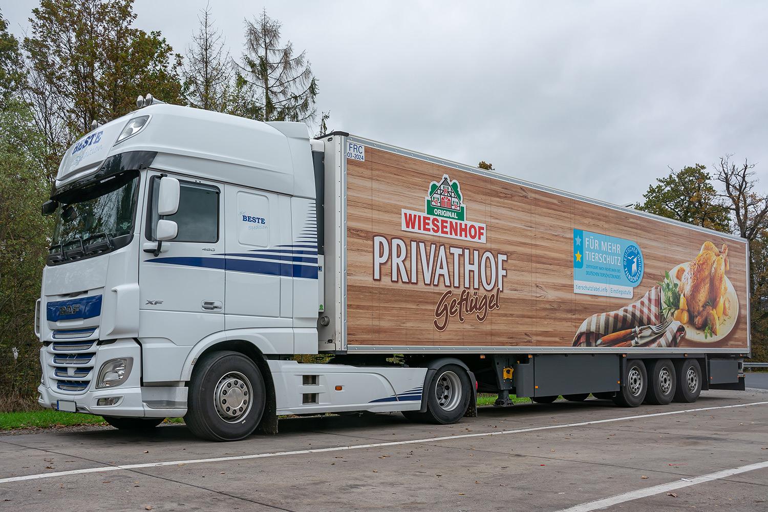 Kühllaster mit Geflügel - DAF XF 480