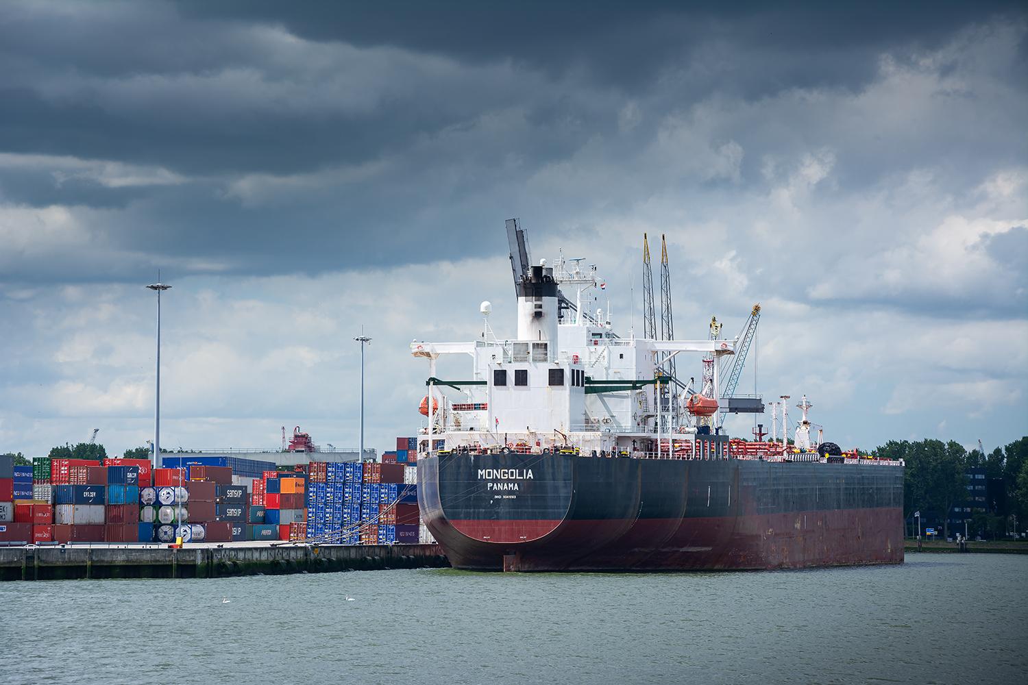 Rohöltanker Mongolia Panama - Rotterdam