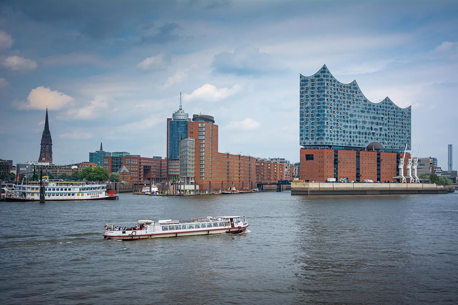 St. Nikolai, Speicherstadt, Elbphilharmonie - Hamburg