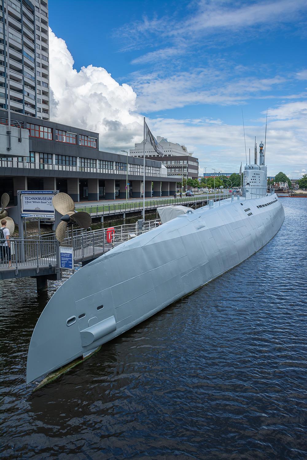 U-Boot Wilhelm Bauer (Vorderseite) - Bremerhafen