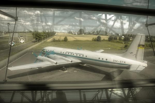 Iljuschin 18 DM-STA - Leipziger Flughafen