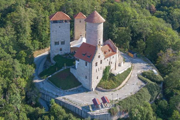 Luftaufnahme der Burg Normannstein - Thüringen