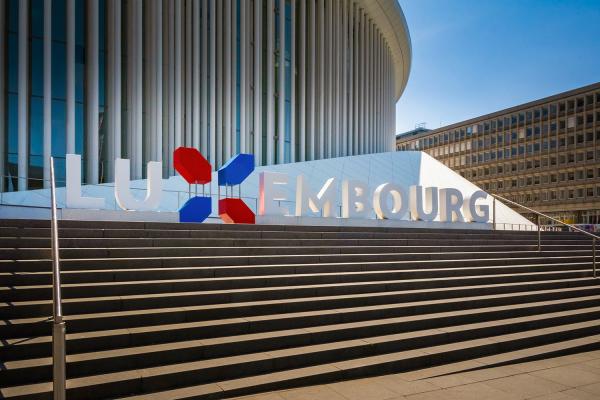 LUXEMBOURG-Schriftzug
