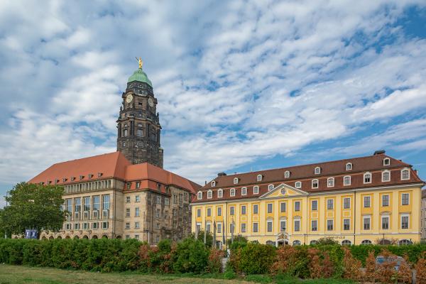 Neues Rathaus und Gewandhaus in Dresden - Sachsen