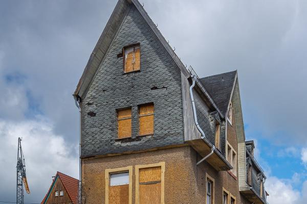 Schmales Wohnhaus am Holzmarkt in Stassfurt - Sachsen-Anhalt