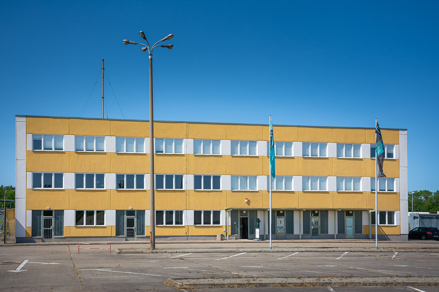 Dienstgebäude aus Richtung Süden