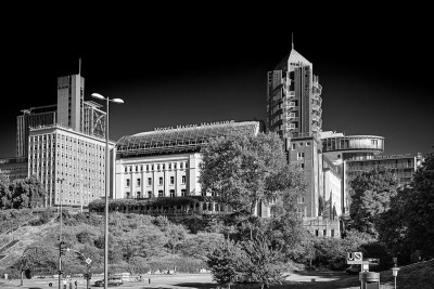 Architektur: Monochrome-Rotfilter