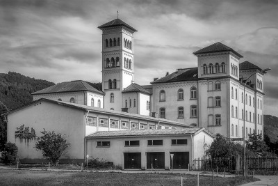 Architektur: Monochrome Glow