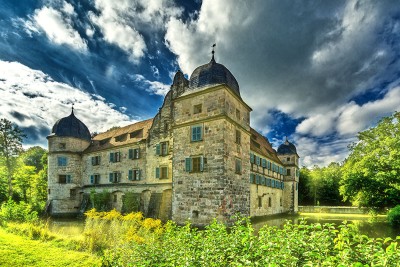 Surreal: Gelbes Leuchten